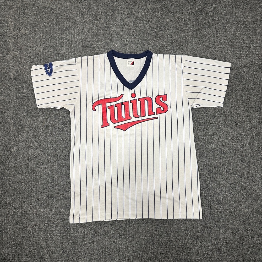 Vintage 1990s Hrbek Minnesota Twins Pinstripe Tshirt Size XL
